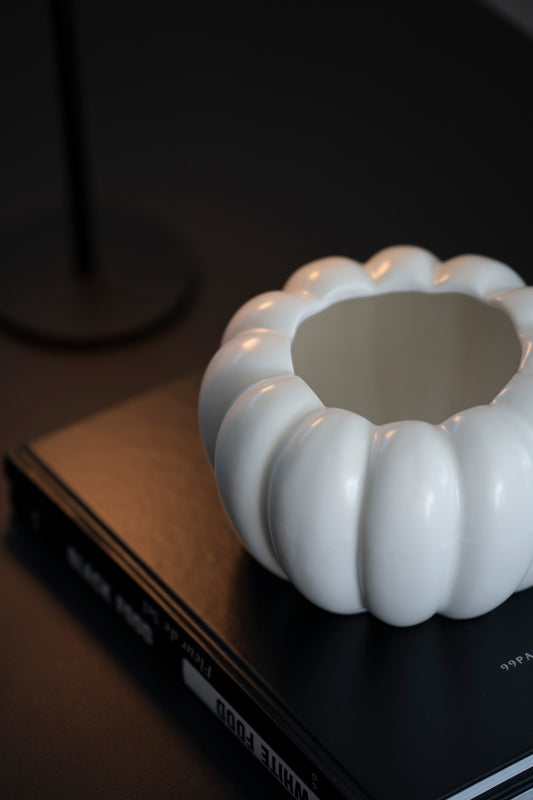 Keramik Vase in Kürbisform – Matt Weiß, modern & stilvoll