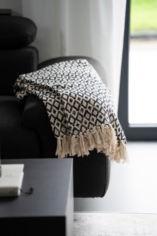 Baumwoll-Plaid mit Rautenmuster und Fransen, Schwarz/Beige