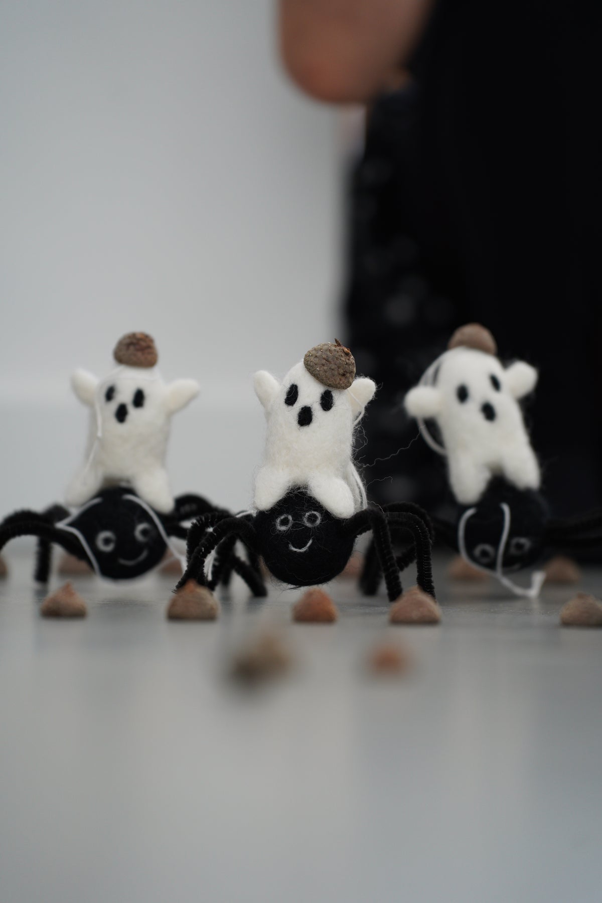Handgefertigte Spinnen Hängefigur Schwarz