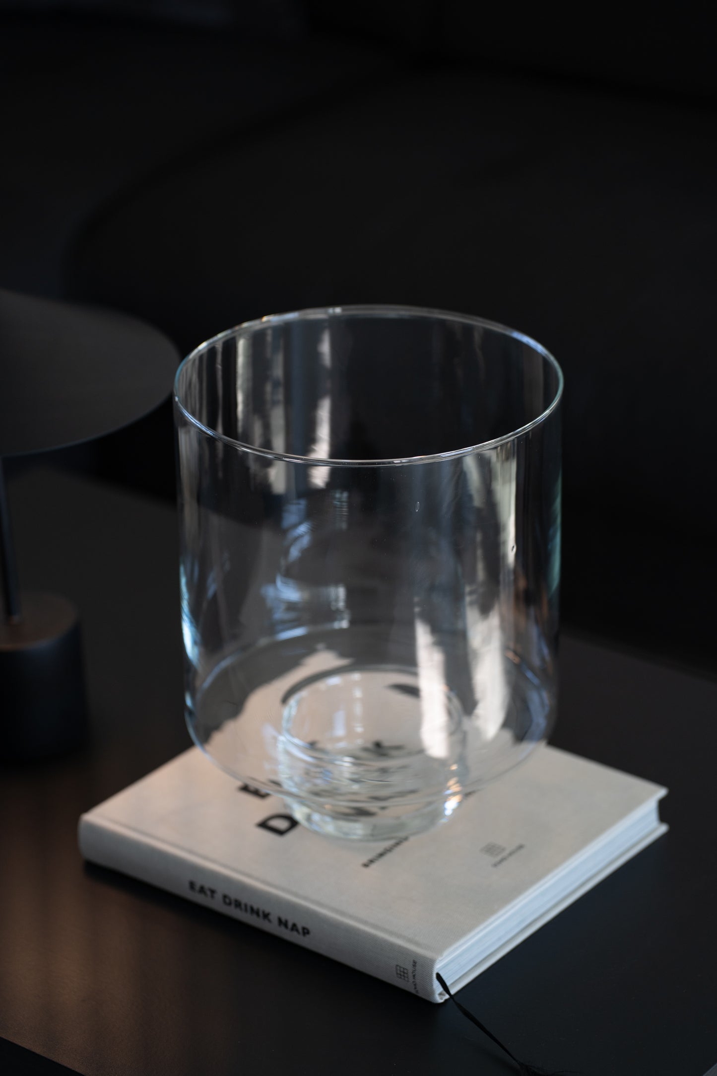 Vase mit Fuß 30 cm
