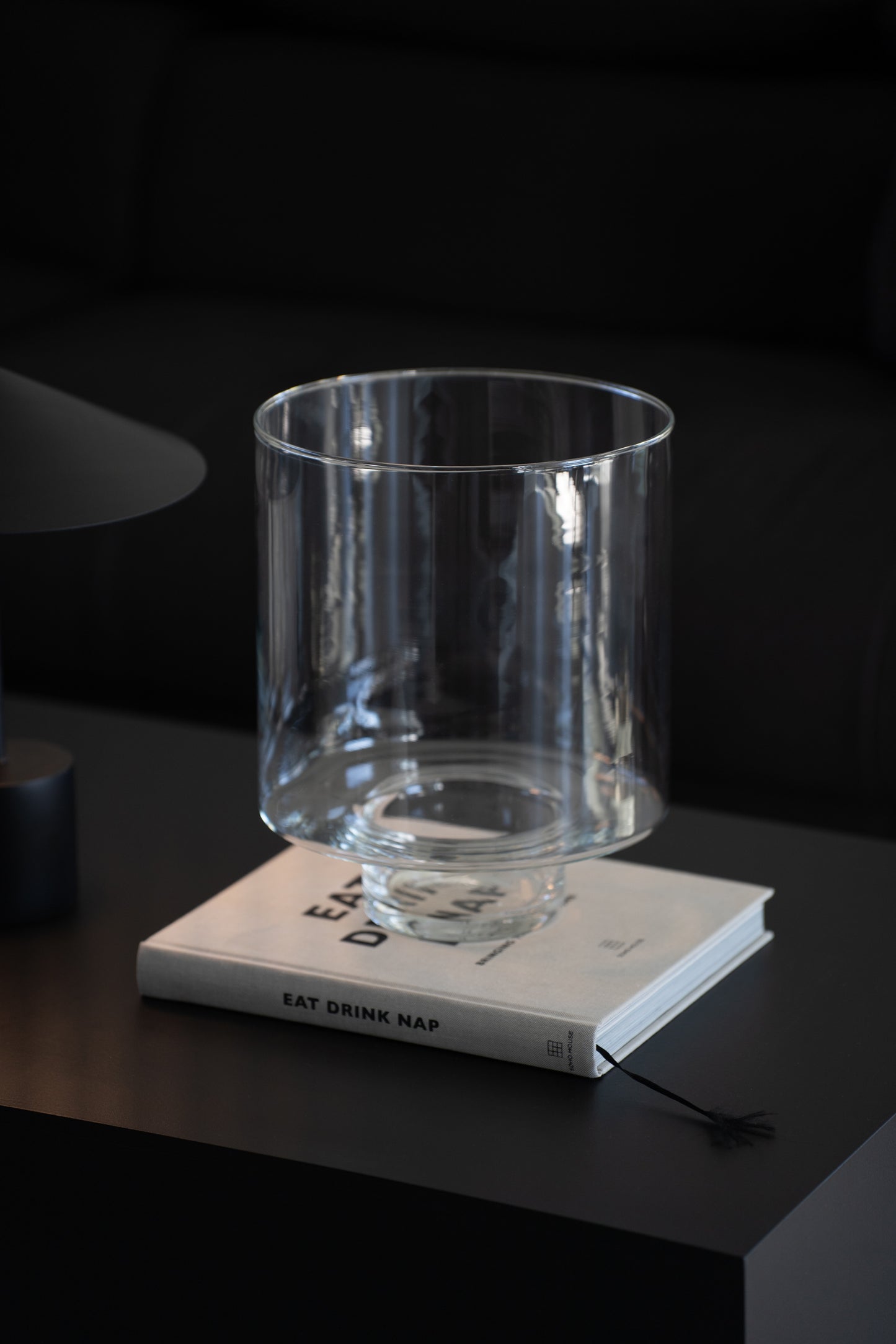Vase mit Fuß 30 cm