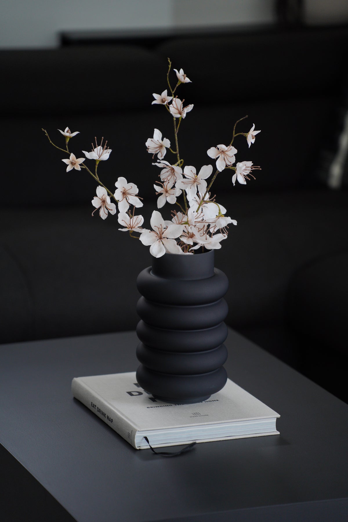 Glasvase schwarz matt rund – moderne Vase 20 oder 25 cm Glas Deko Vase