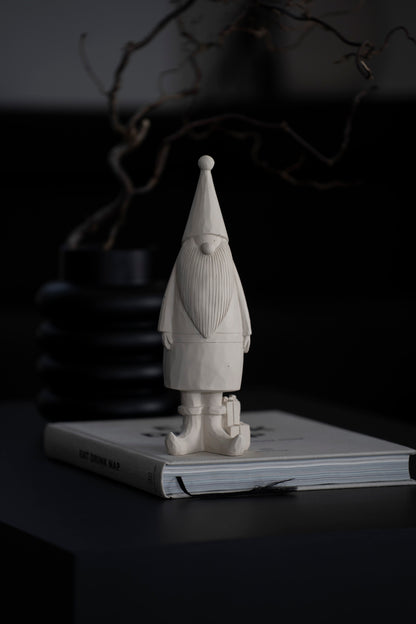 Deko-Figur Wichtel mit Geschenk aus Polyresin
