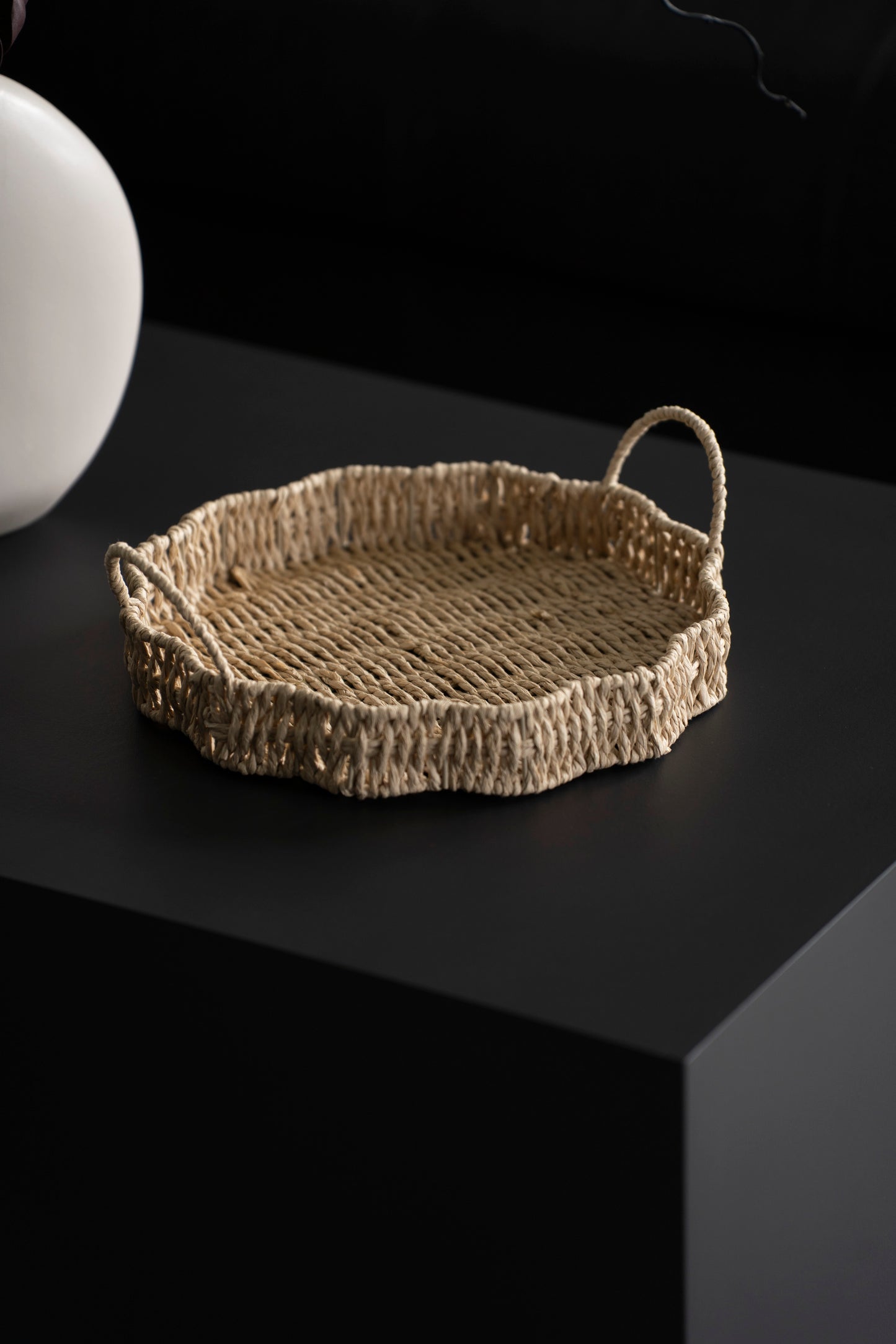 Dekotablett Natur – Handgefertigt in Blumenform, modern & vielseitig