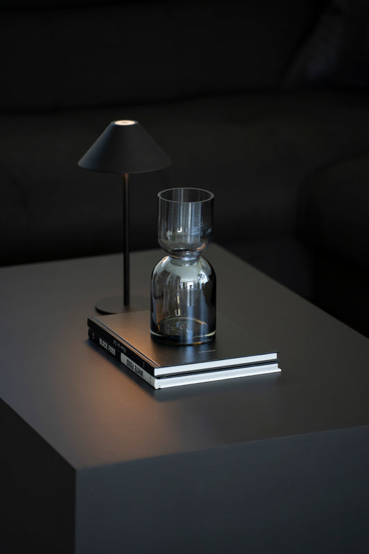 Elegante Glasvase in Grau mit Blauschimmer – 21,5 cm