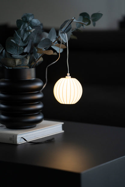 Eleganter Kugel-Lampenschirm mit Faltendesign, Ø 9 oder 12 cm (AURA)
