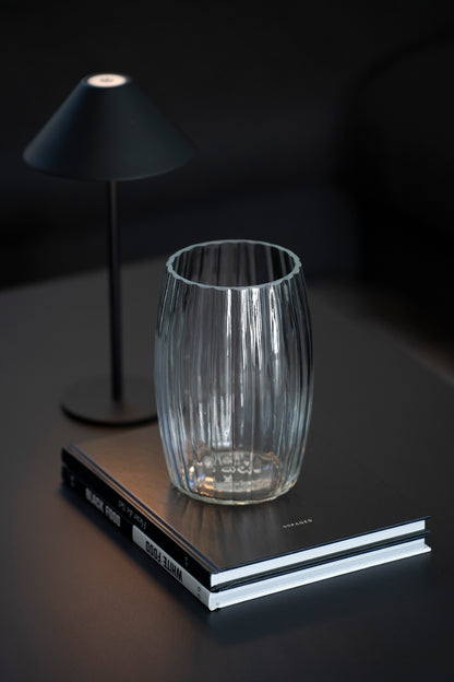 Geriffelte Glasvase in Klar – Zeitlos & Elegant