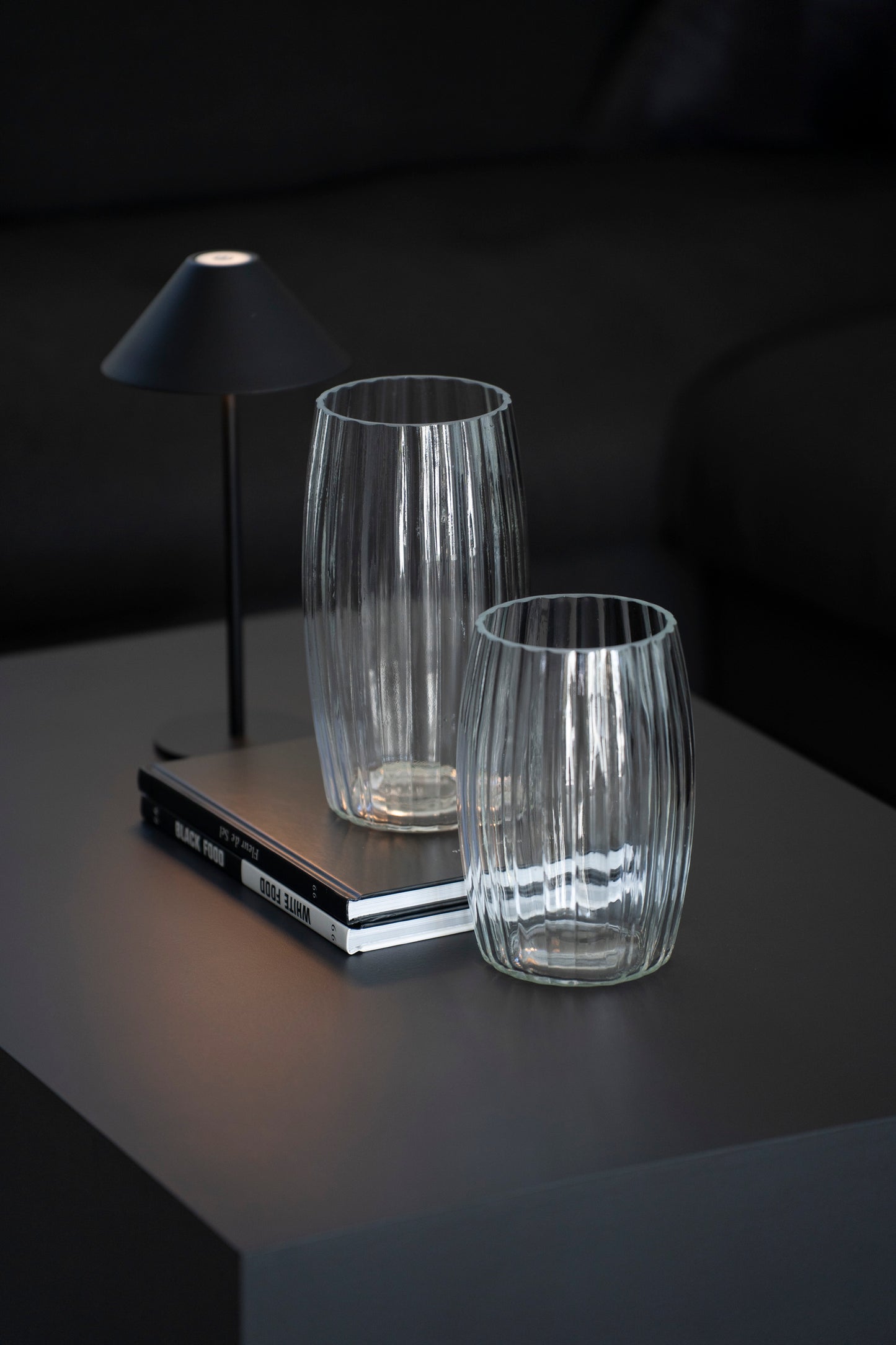 Geriffelte Glasvase in Klar – Zeitlos & Elegant