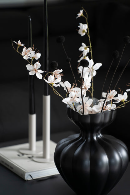 Glasvase schwarz matt 33 cm – organische Design Vase modern