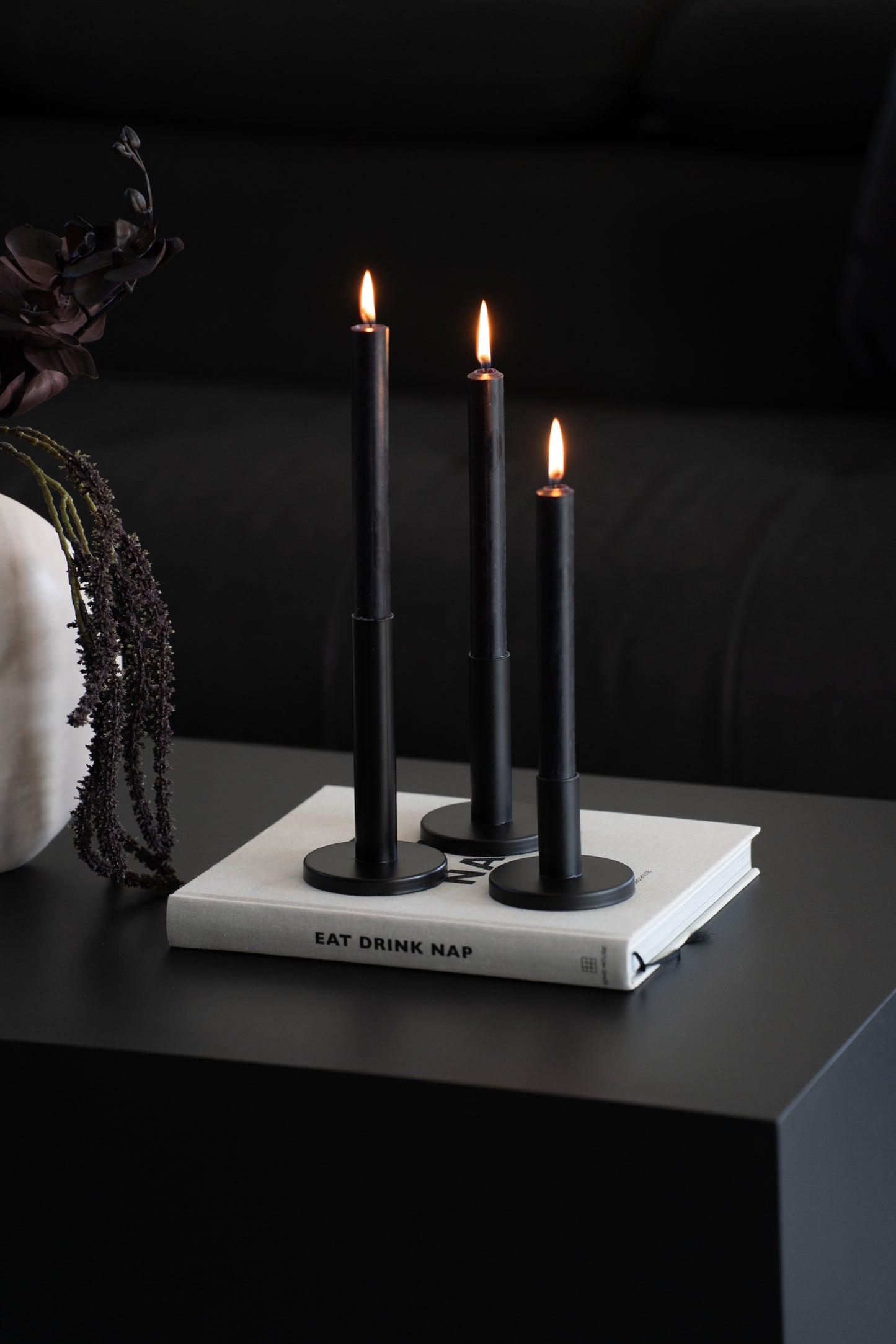 Kerzenständer schwarz matt Metall – Stabkerzenhalter modern rund