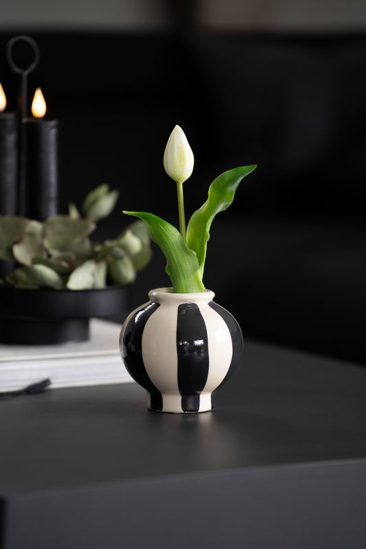 Kompakte Design-Vase mit Streifen – modern & stilvoll