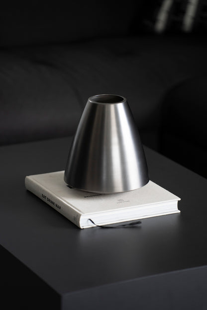 Konische Vase aus mattem Edelstahl, Anthrazit