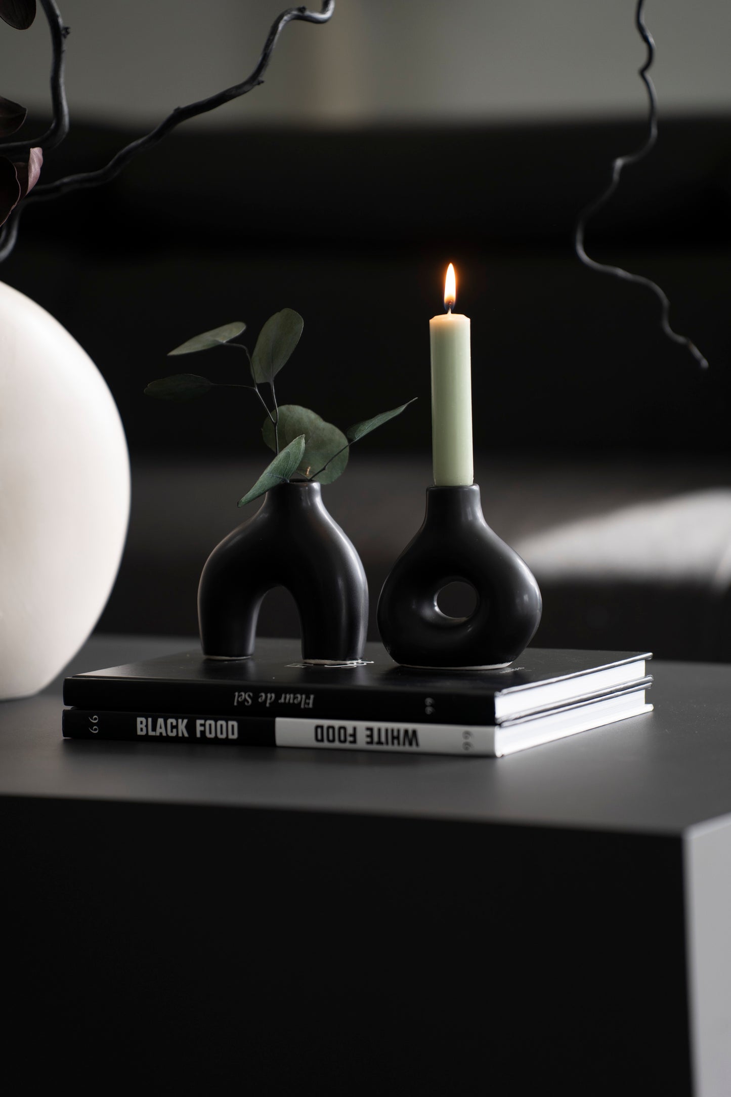 Mini Vasen schwarz Keramik – organische Deko Vasen modern klein 10cm 2er Set