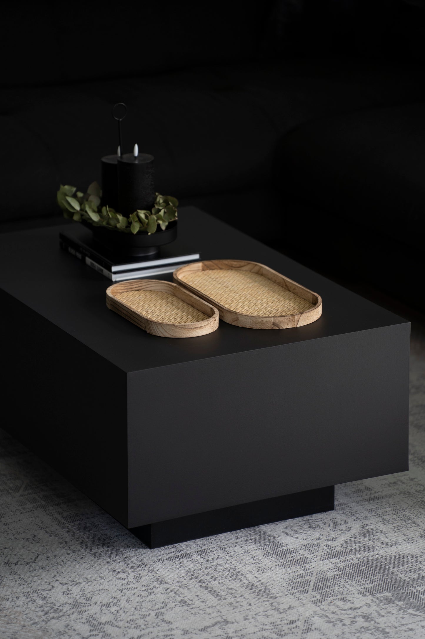 Ovales Tablett-Set aus Holz & Rattan – 2er Set Natur