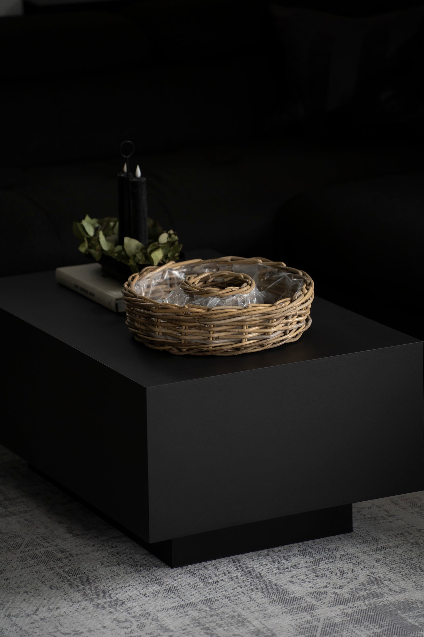 Rattan Pflanzring mit Folie Ø40 cm – natürliche Tischdeko
