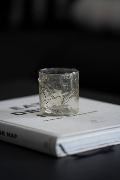 Rundes Glas Windlicht mit Natur-Einschlüssen