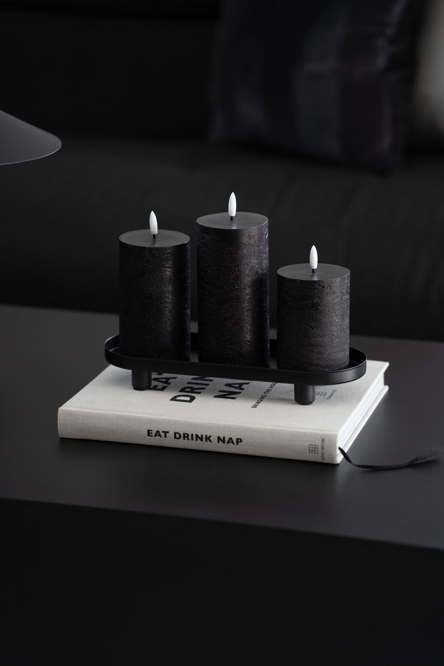 Schwarzes kleines Dekotablett