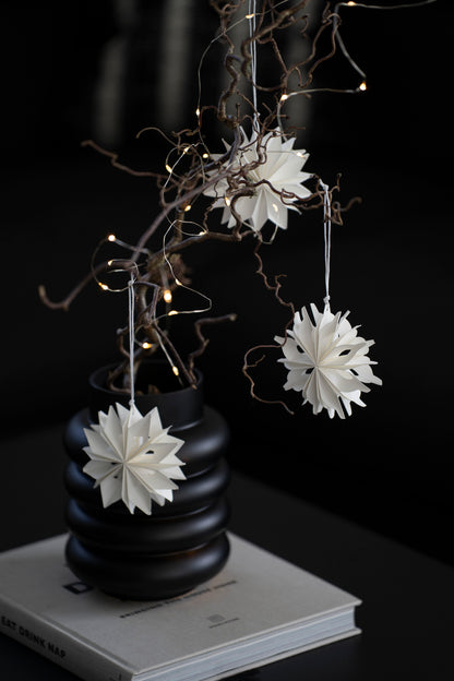 Set aus 6 faltbaren Papiersternen zum Hängen