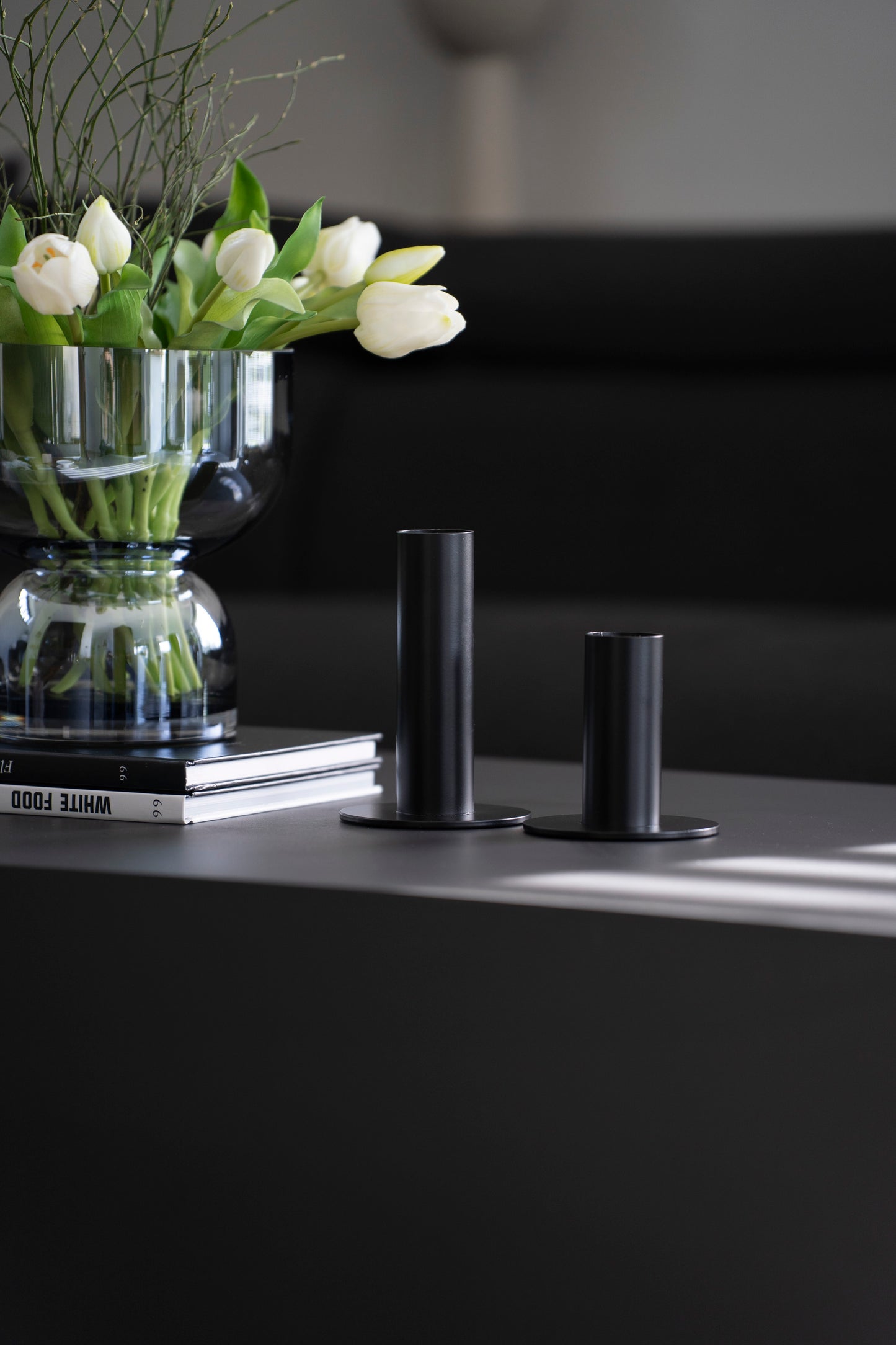 Metall-Kerzenhalter Schwarz im Minimal-Design
