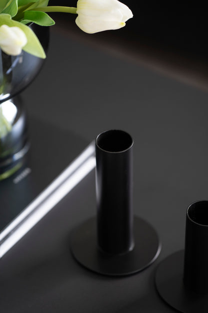 Metall-Kerzenhalter Schwarz im Minimal-Design