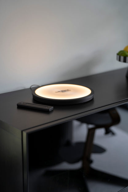THE STAGE – LED-Lichtbühne für Vasen & Wohnaccessoires mit Fernbedienung