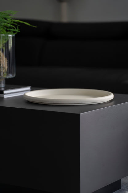 Minimalistisches Metall-Tablett Ø38 cm – Cremeweiß Matt