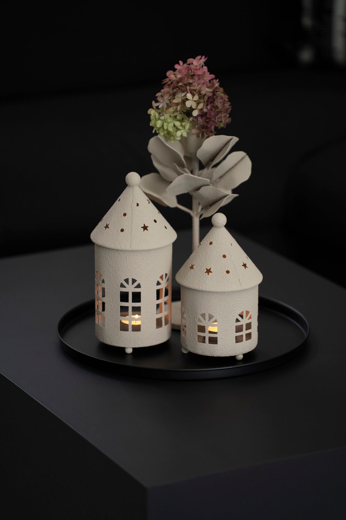 Teelichthalter Haus aus Metall, Beige