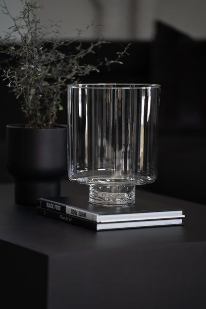 Vase mit Fuß 25 cm