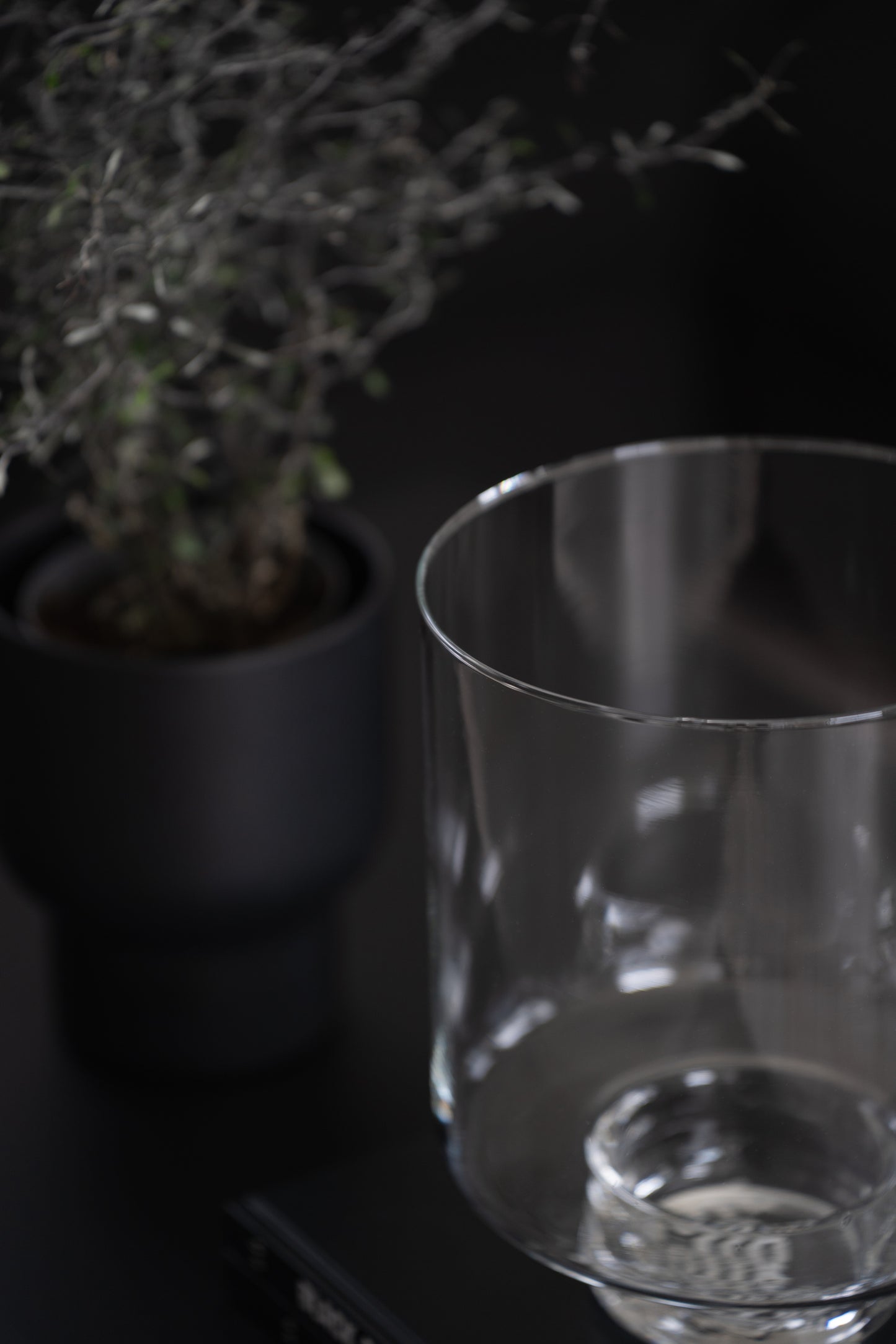 Vase mit Fuß 25 cm